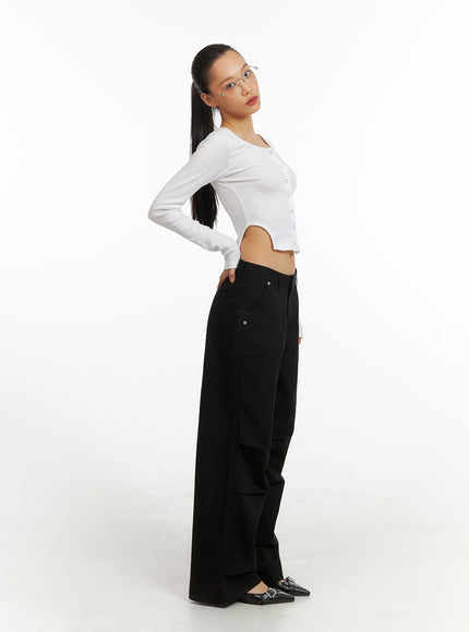 snap-buttoned-crop-top-ia417