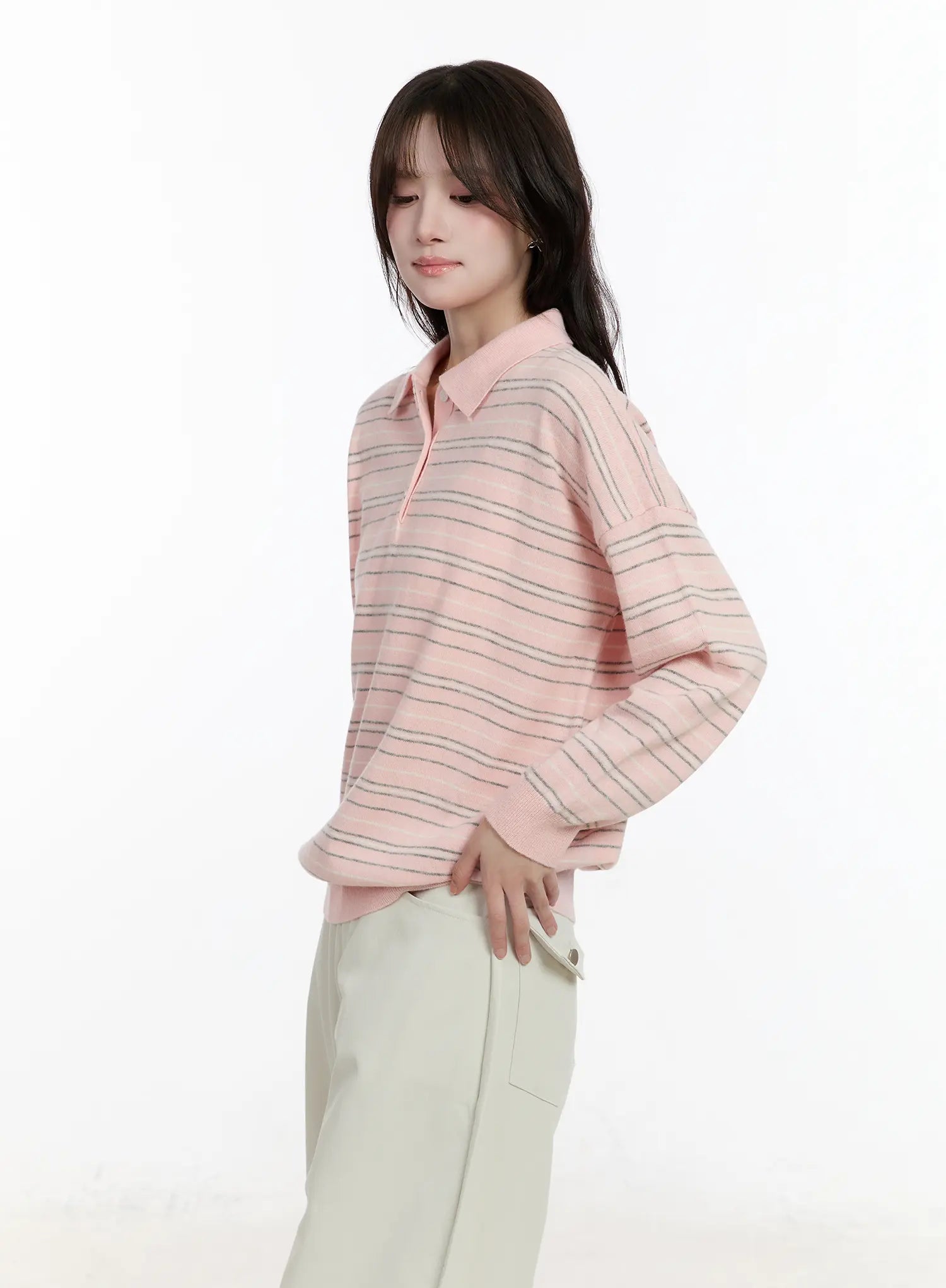 oversized-striped-collar-knit-top-cm510