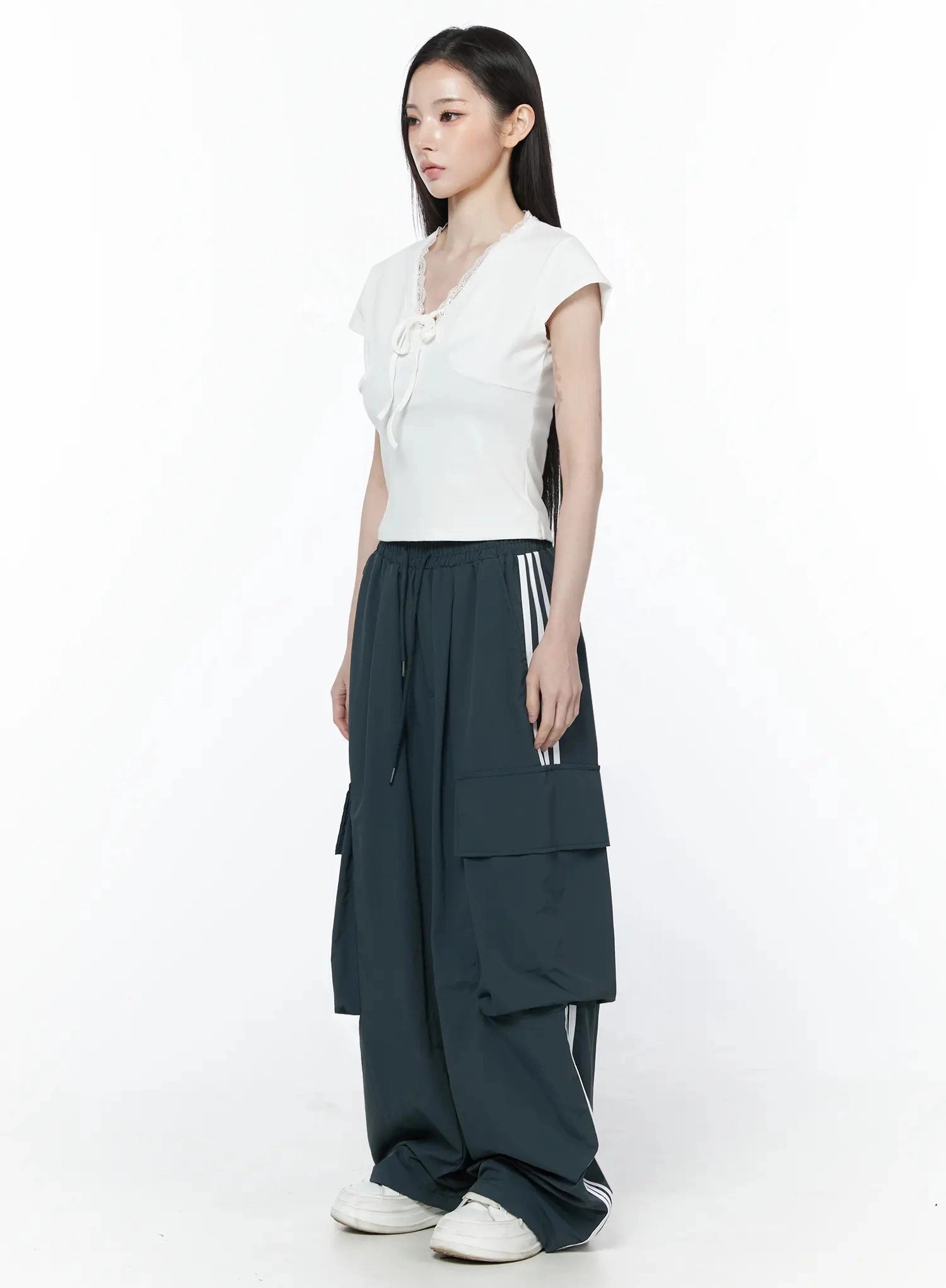 nylon-cargo-track-pants-iu512