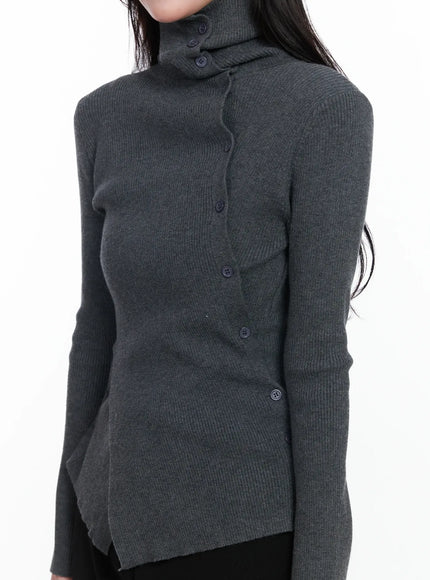 asymmetric-buttoned-knit-top-ij529