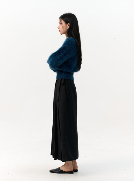 fuzzy-knit-collar-sweater-io320