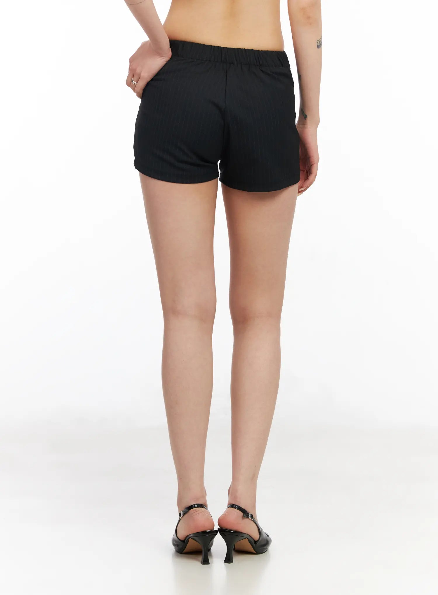 striped-tailored-mini-shorts-cm517