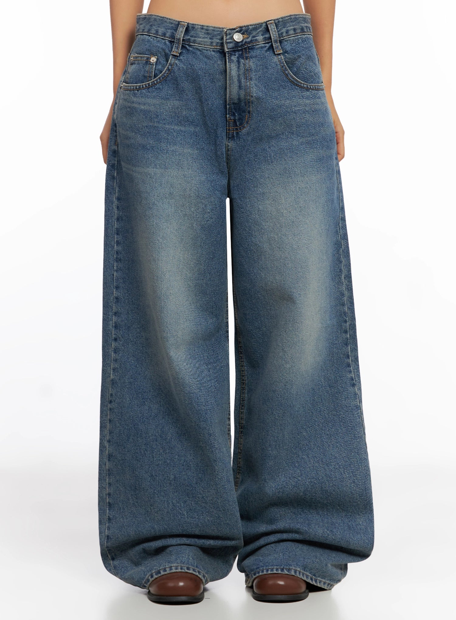 Lilah Wide-Leg Washed Jeans IG527 in mid-blue, front product-focused shot on model from waist down, ultra-wide leg with washed fading and floor-grazing length.