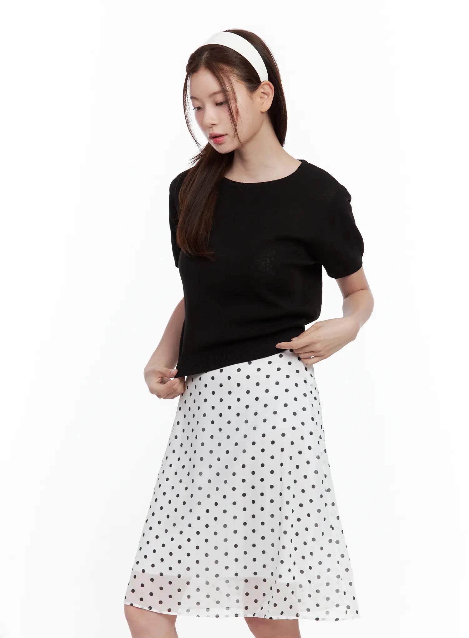 lightweight-round-neck-top