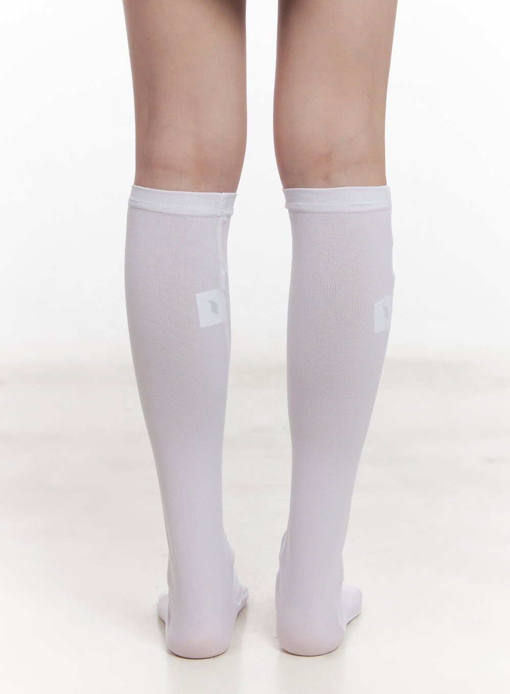 graphic-knee-high-socks-cy521