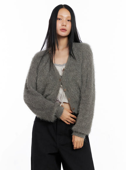 soft-knit-buttoned-cardigan-co517