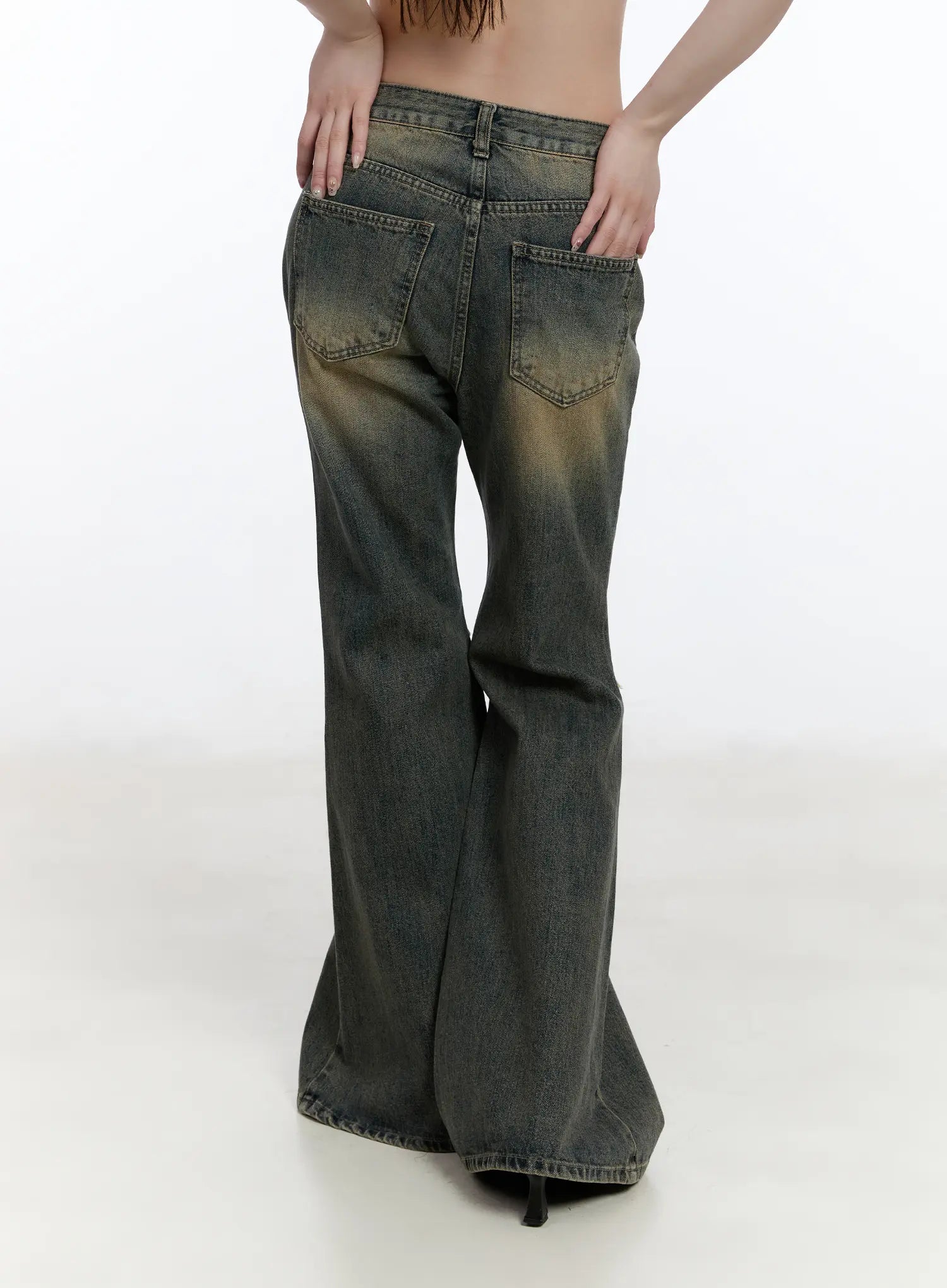 andie-distressed-bootcut-jeans-ca503