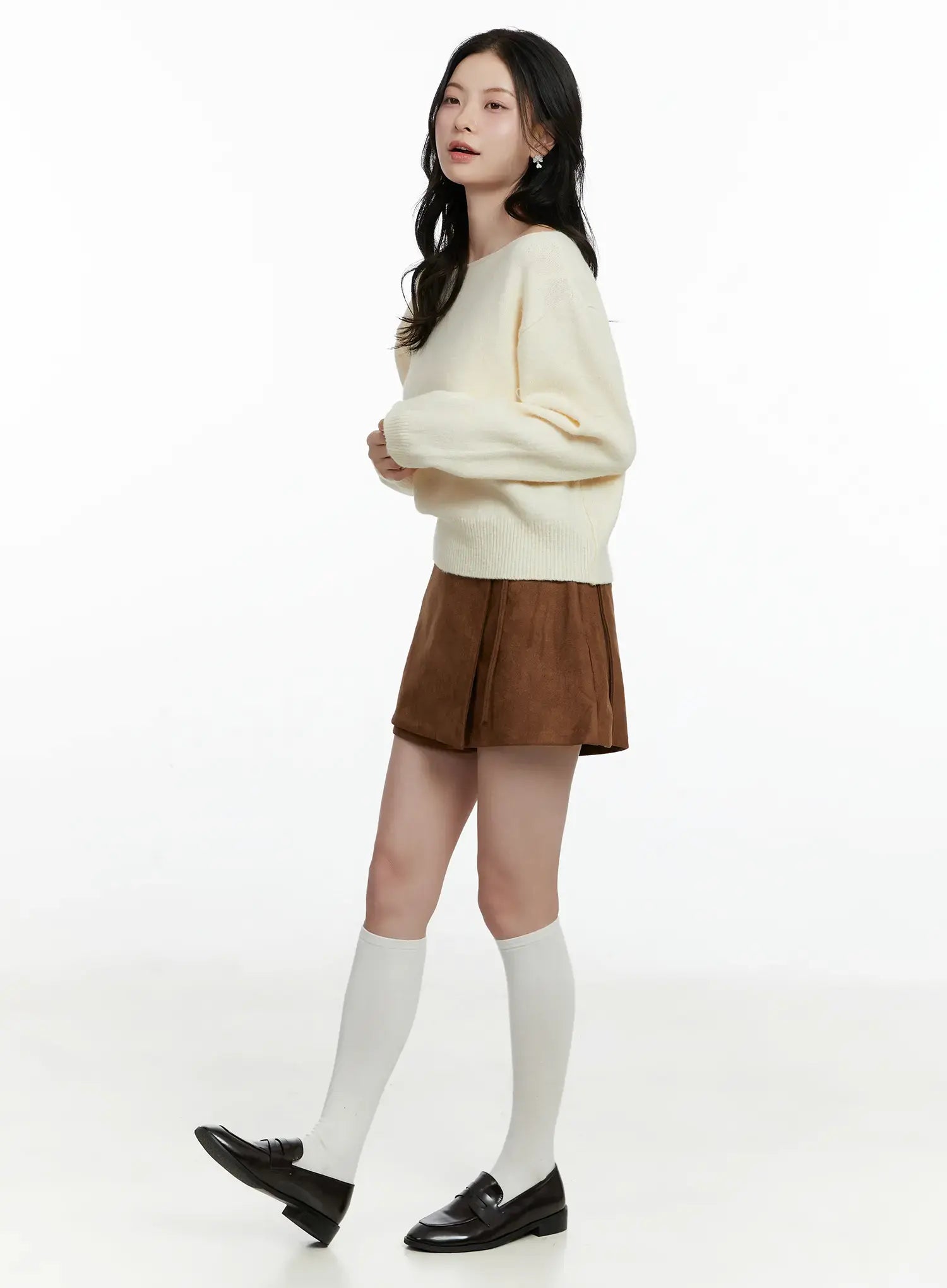 elegant-boat-neck-knit-sweater-f502