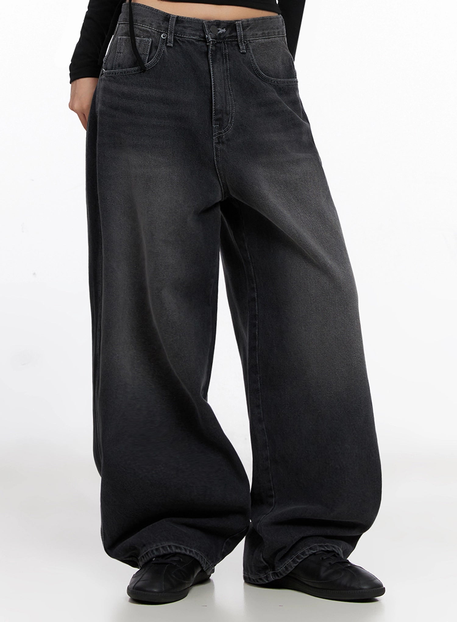 Casual Wide-Leg Baggy Jeans IS515 in Gray, front mid-shot cropped at waist, five-pocket washed denim with baggy wide leg, hem bunching over black sneakers.
