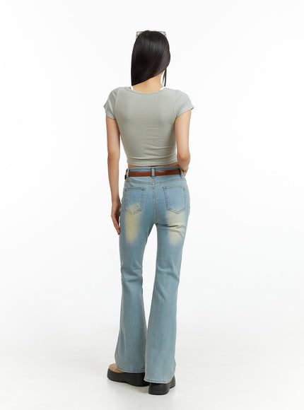 light-washed-slim-fit-bootcut-jeans-il409