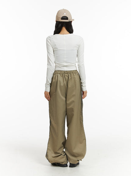 stripe-nylon-wide-pants-unisex-cj418