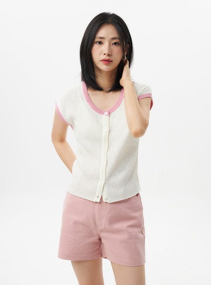 button-knit-top-ol303