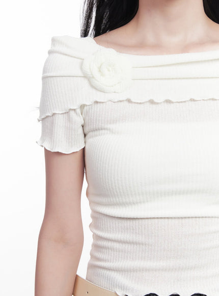 frill-off-shoulder-top-cy526