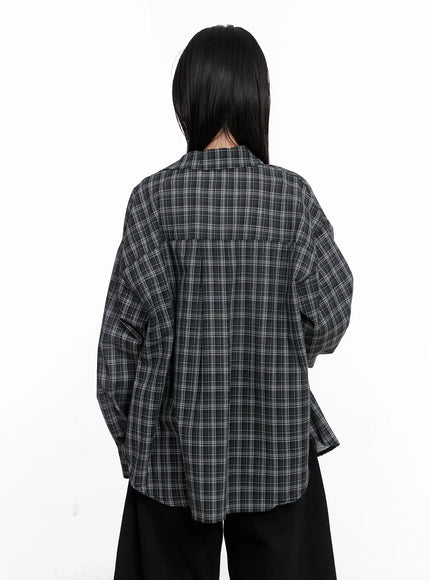 oversized-plaid-button-up-shirt-cs512
