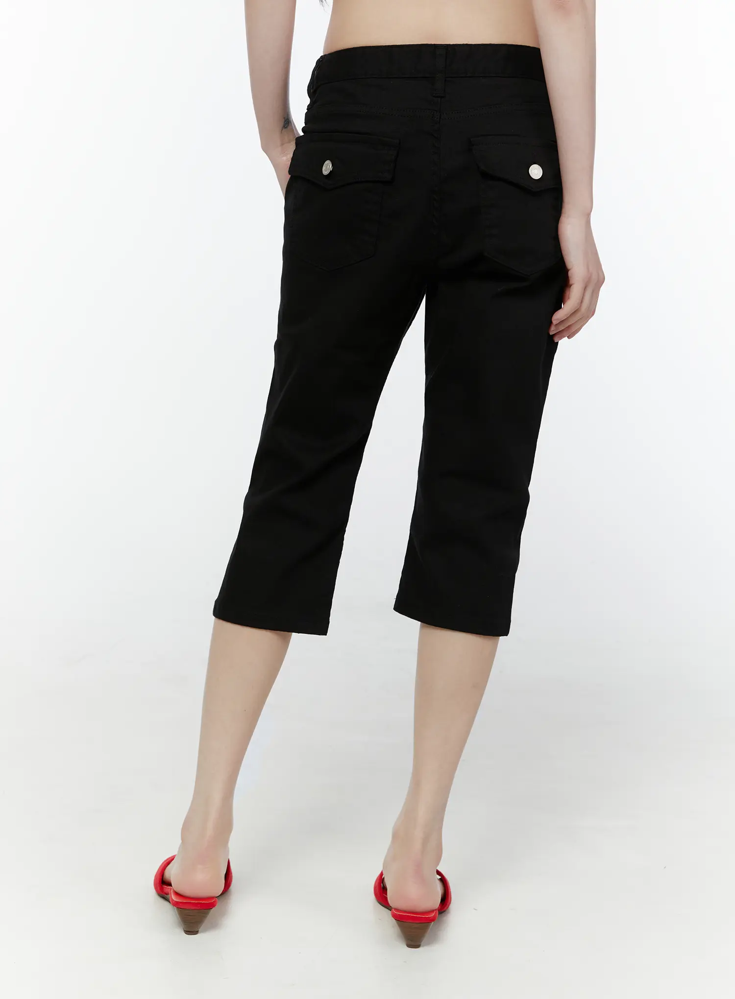 basic-slim-fit-capri-pants-cu508