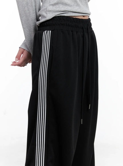 relaxed-fit-striped-sweatpants-cs529