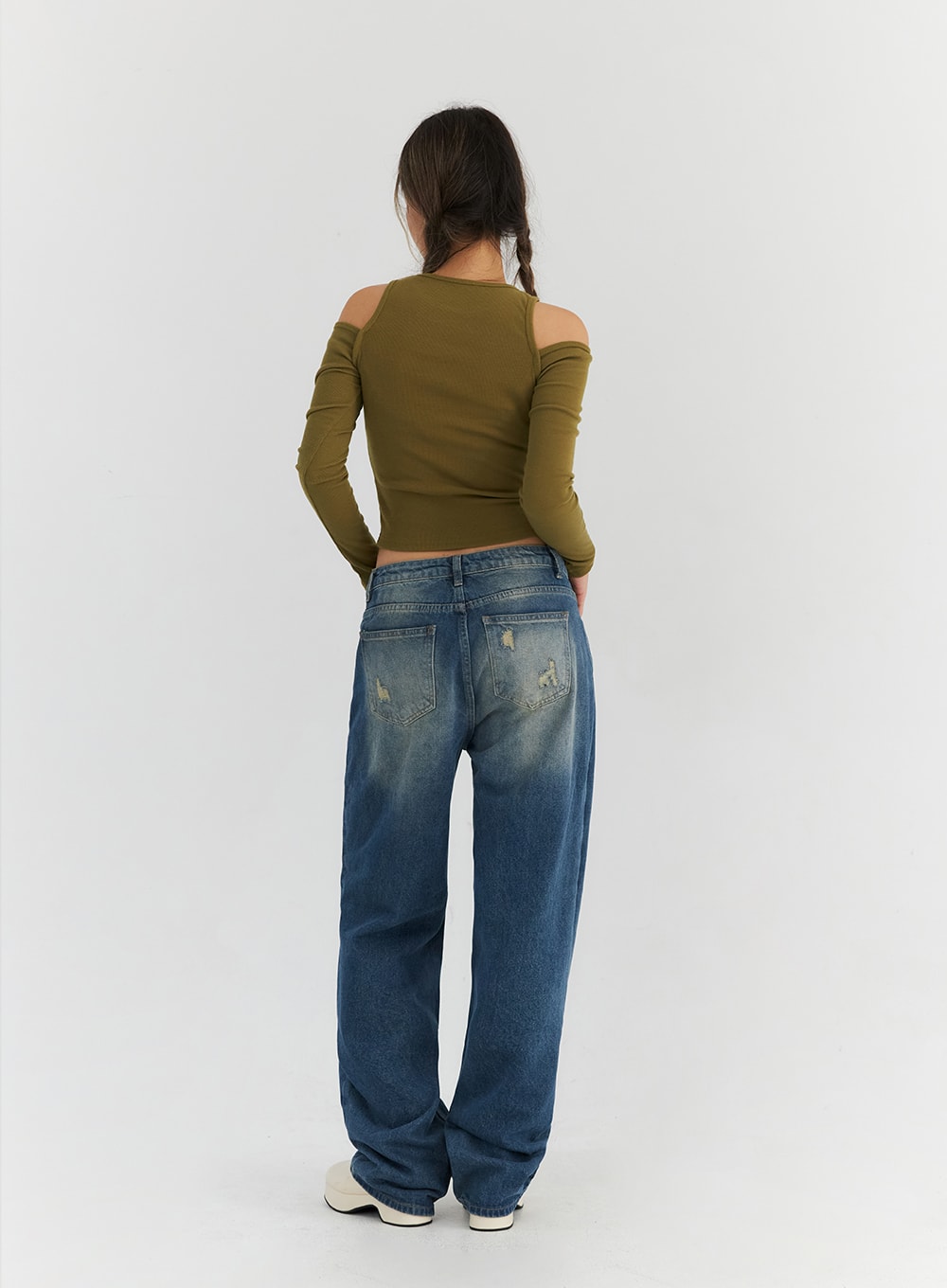 cut-out-slim-fit-crop-top-cn310