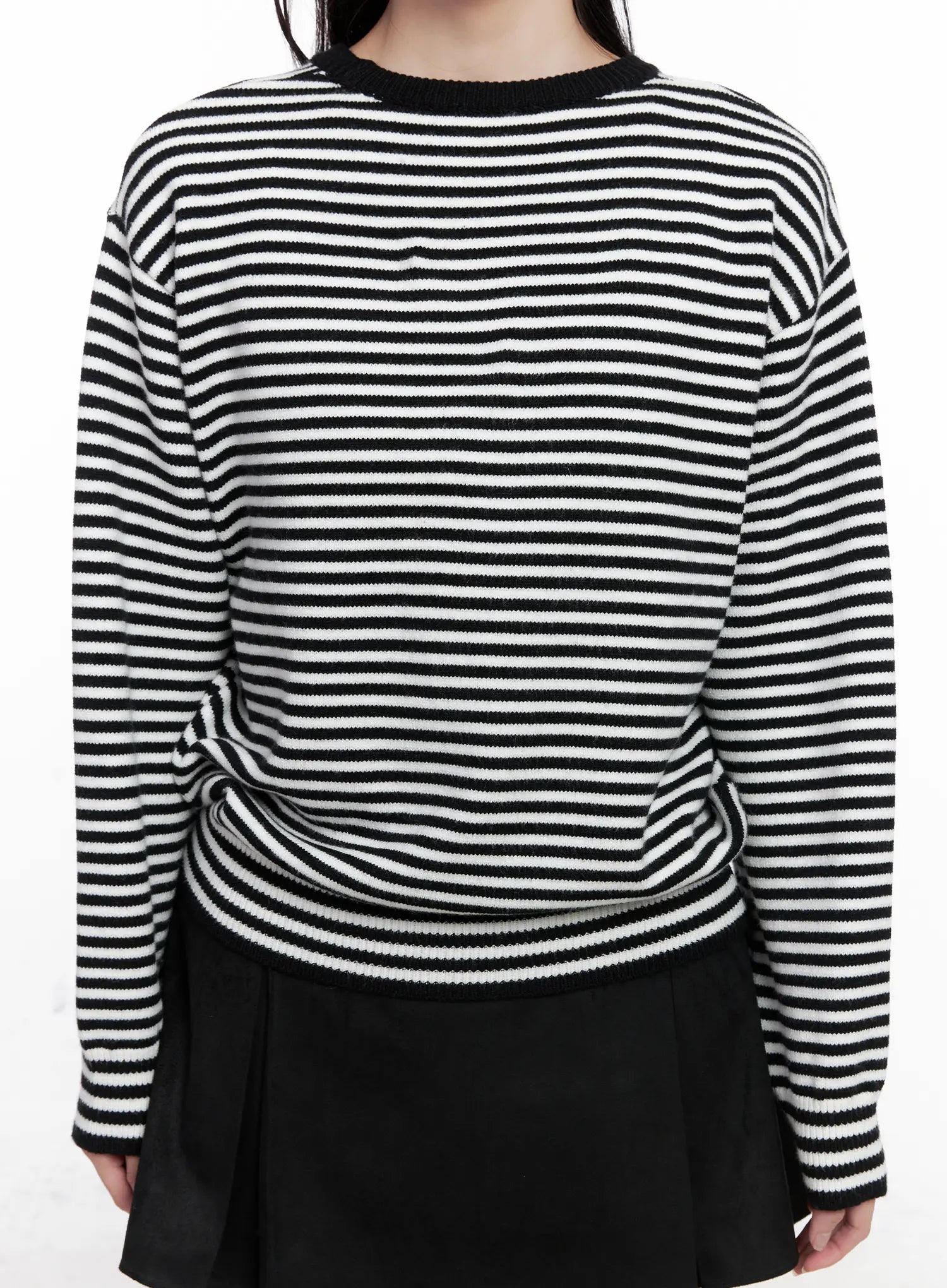 striped-round-neck-knit-sweater-co524