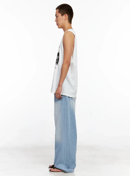 mens-light-wash-denim-jeans-ig508