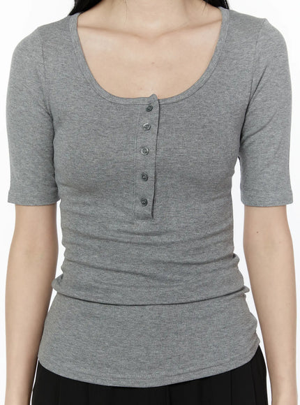 henley-neck-3-4-sleeve-top-iu503