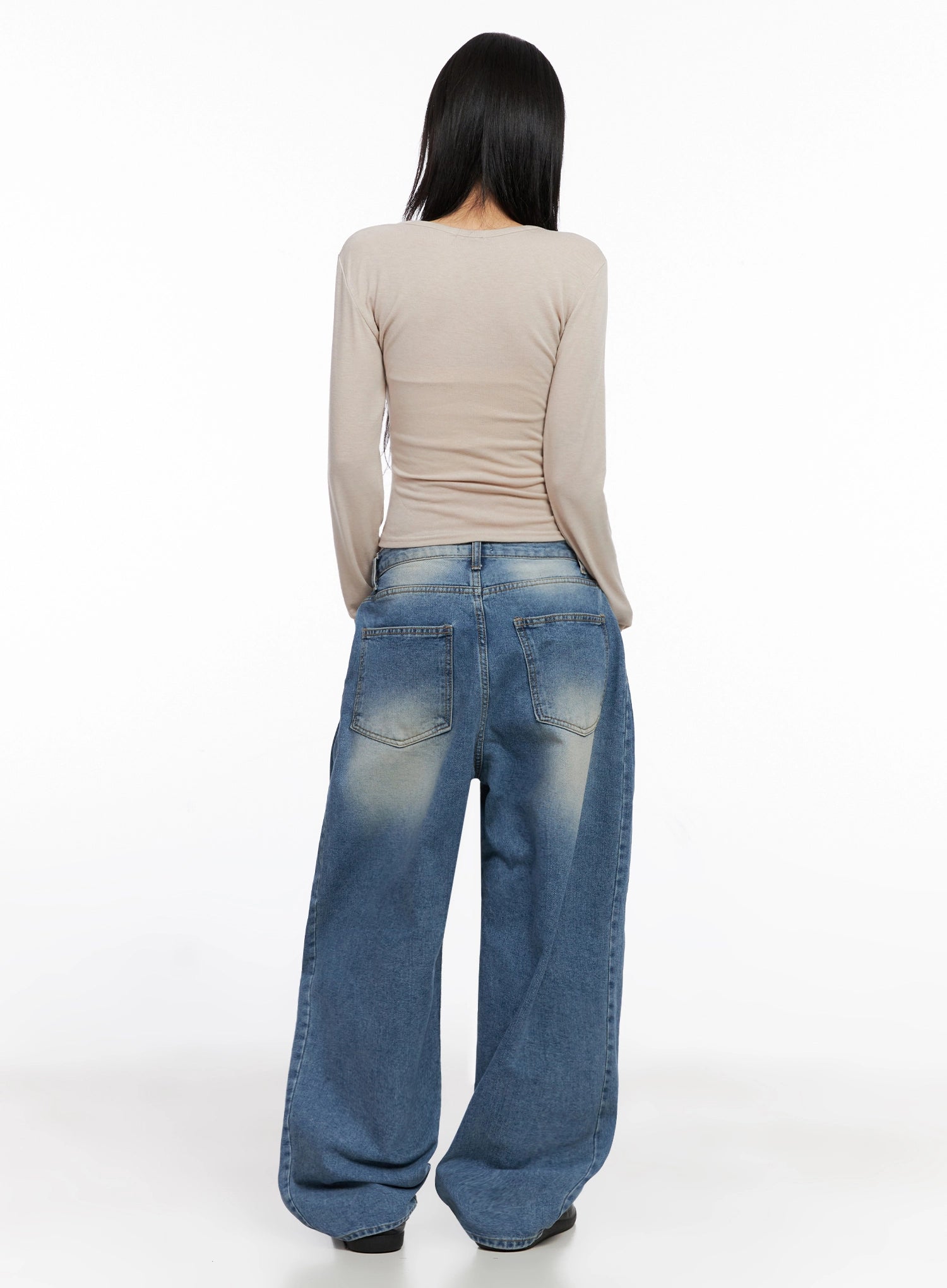 ruthie-side-pleat-relaxed-fit-jeans-is515