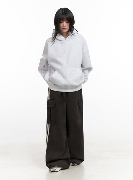 wide-fit-cargo-pocket-pants-in427