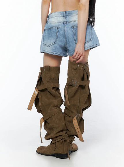 low-rise-hip-padded-denim-shorts-cu511