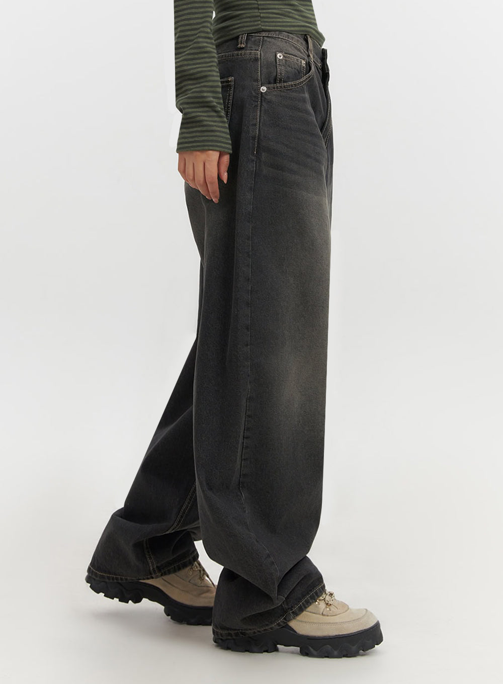 Skyla Washed Wide-Leg Baggy Jeans IF511 in washed black, side close-up from waist to floor on model, highlighting extreme wide-leg drape, faded thigh wash, and floor-grazing hem.