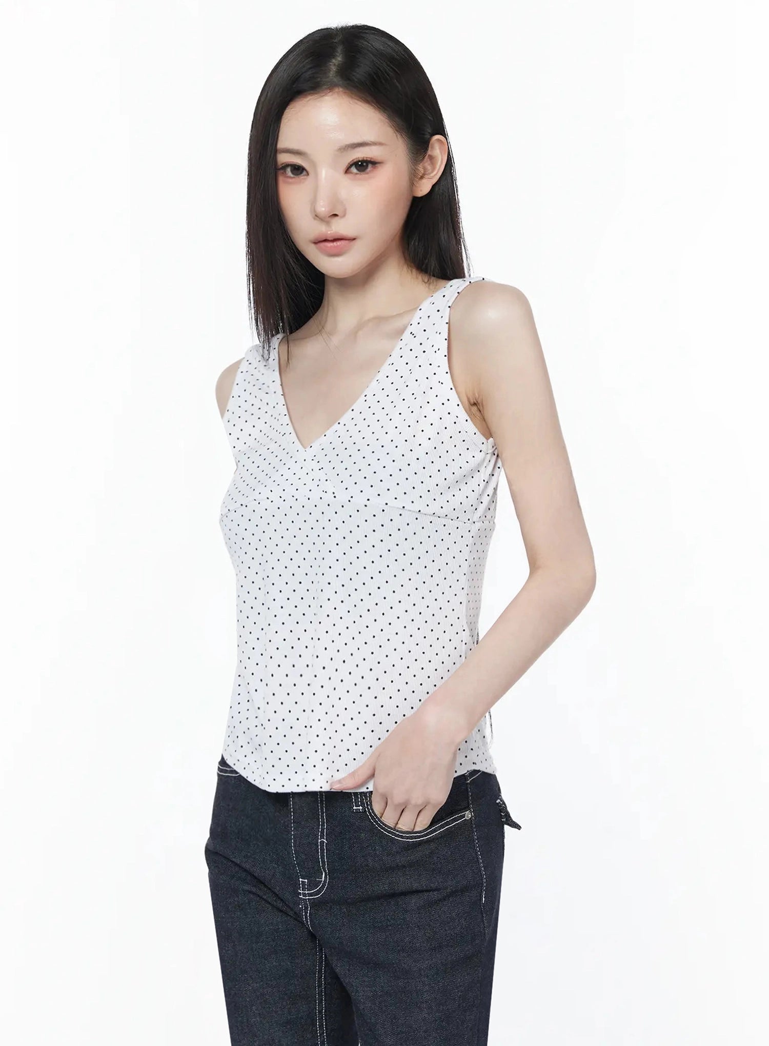 v-neck-polka-dot-top-iu512