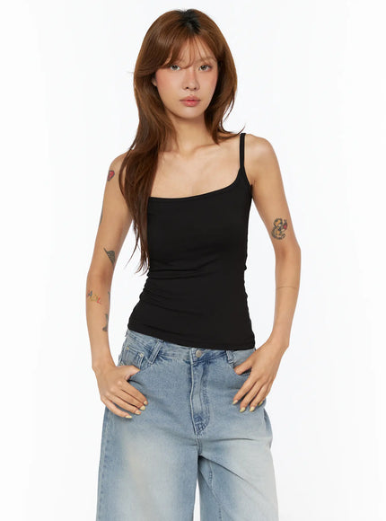 basic-u-neck-cami-top-cu518 / Black