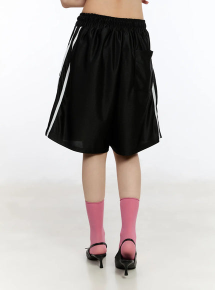 oversized-graphic-bermuda-shorts-ca508