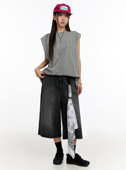 embroidered-graphic-hat-iu509