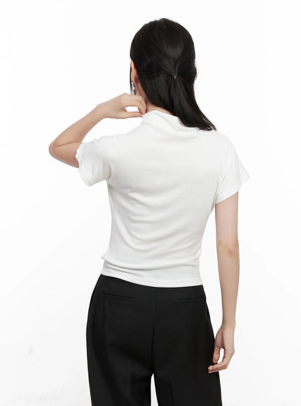 draped-mock-neck-top-co530