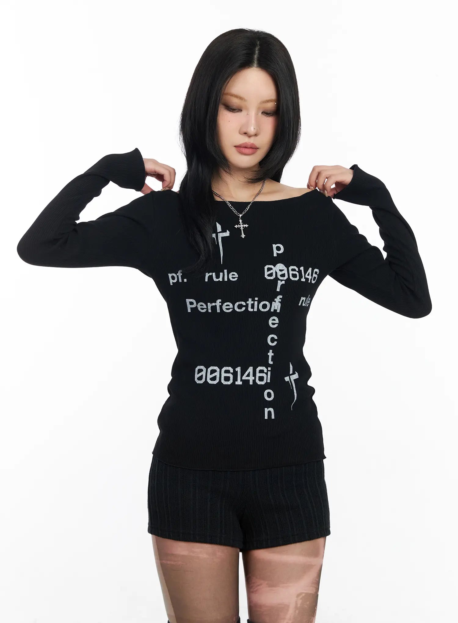 graphic-off-shoulder-top-cd1202