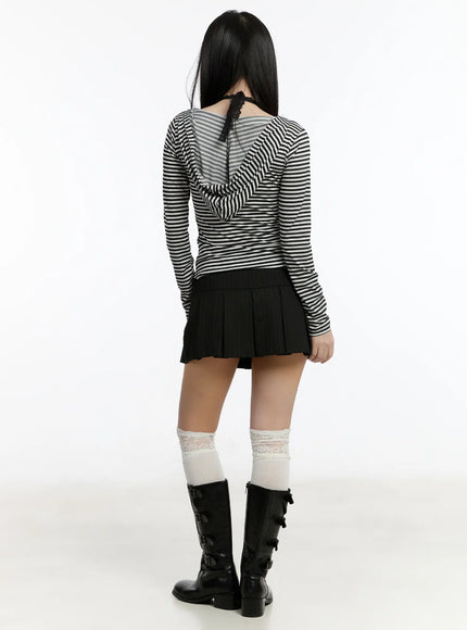 striped-pleated-mini-skirt-cm511