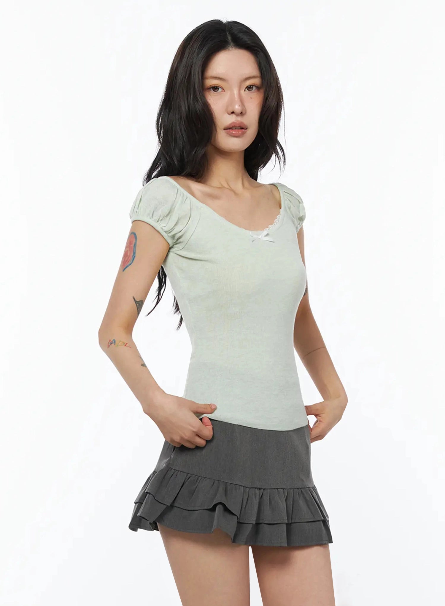 lace-trim-puff-short-sleeve-top-iu508