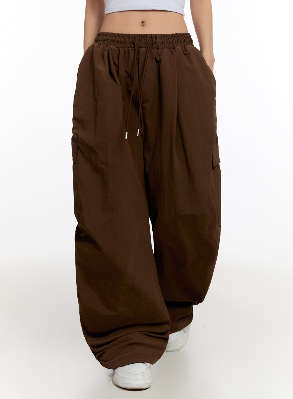 adjustable-nylon-cargo-pants-iu509