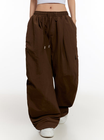 adjustable-nylon-cargo-pants-iu509
