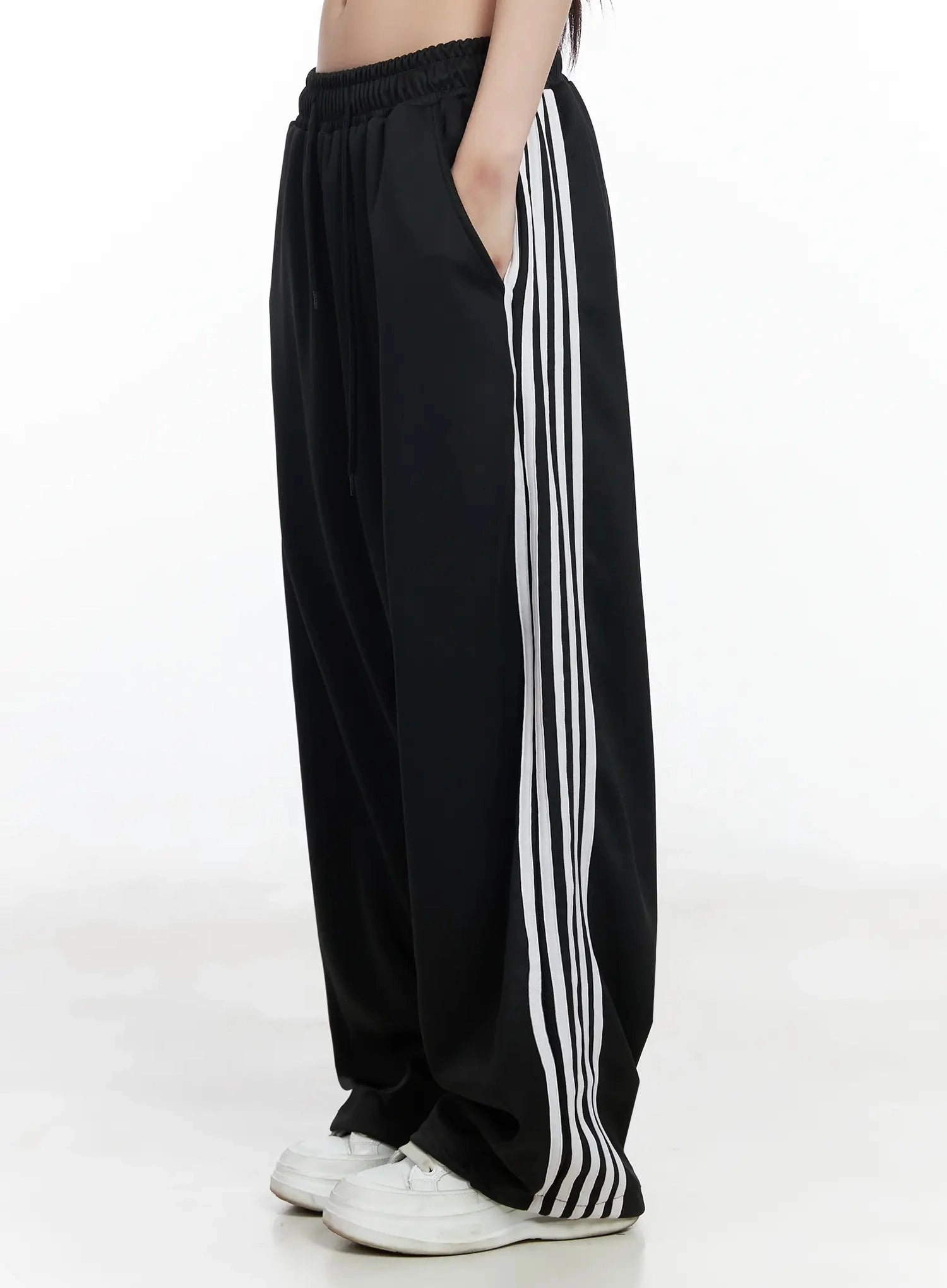 striped-track-pants-im506