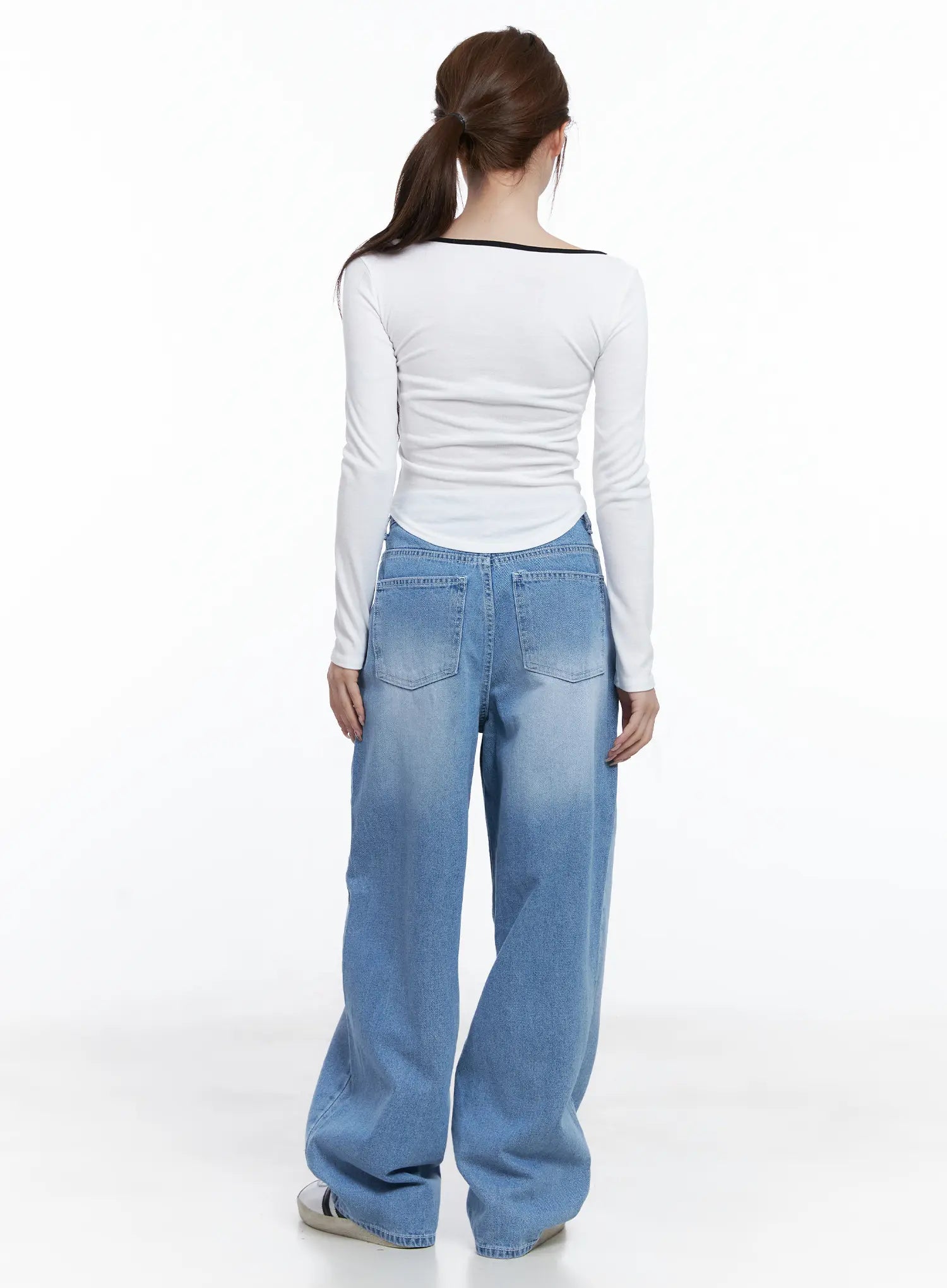 v-neck-number-89-long-sleeve-tee-cg529