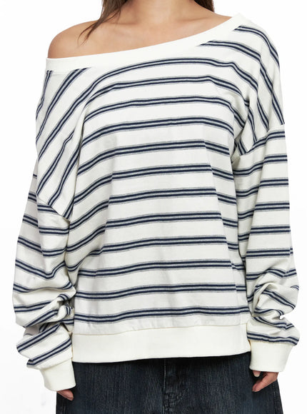 oversized-striped-off-shoulder-sweatshirt-co510