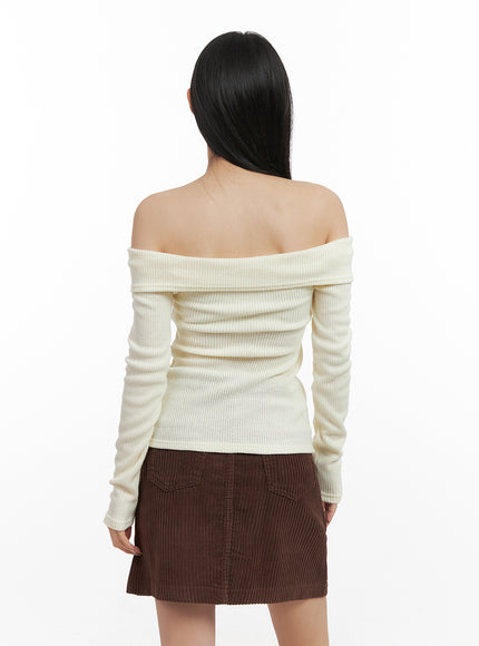 twist-off-shoulder-top-cn426