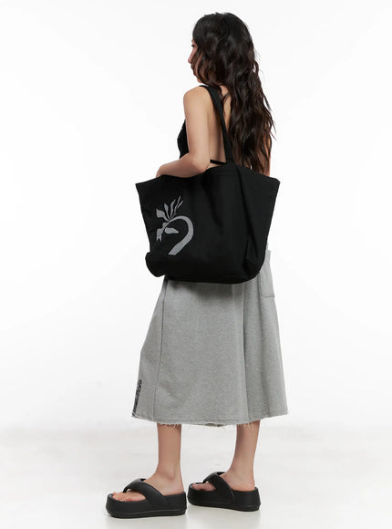 graphic-relaxed-fit-bermuda-sweatshorts-cl521