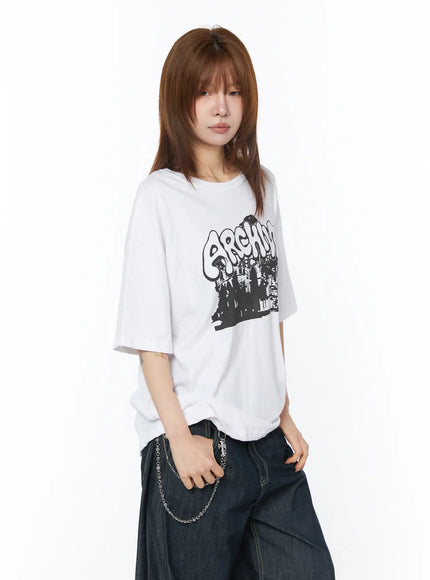 oversized-graphic-tee-cy528 / White