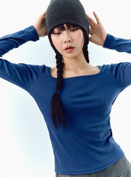 basic-square-neck-long-sleeve-top-ig311