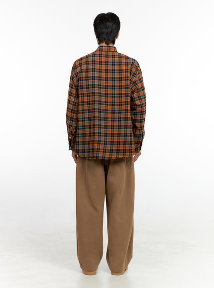 mens-checkered-flannel-in411