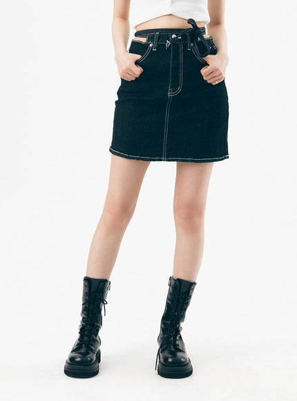 waist-strap-denim-mini-skirt-il307