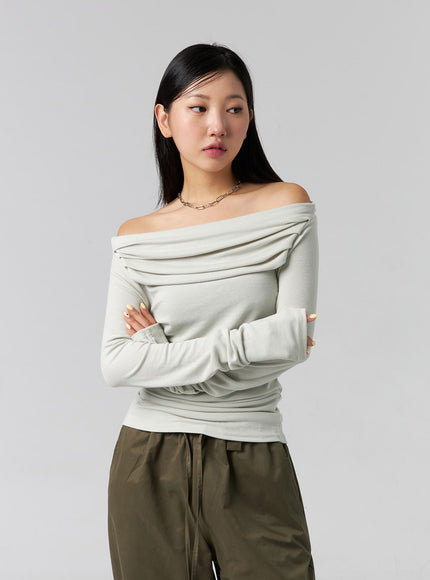 off-shoulder-long-sleeve-tee-cg329