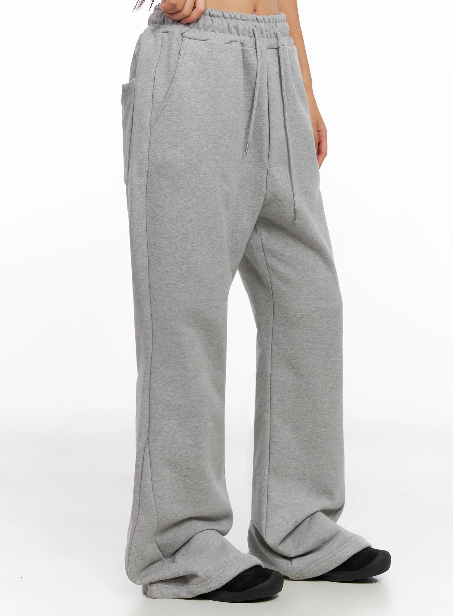 flare-training-sweatpants-ig528