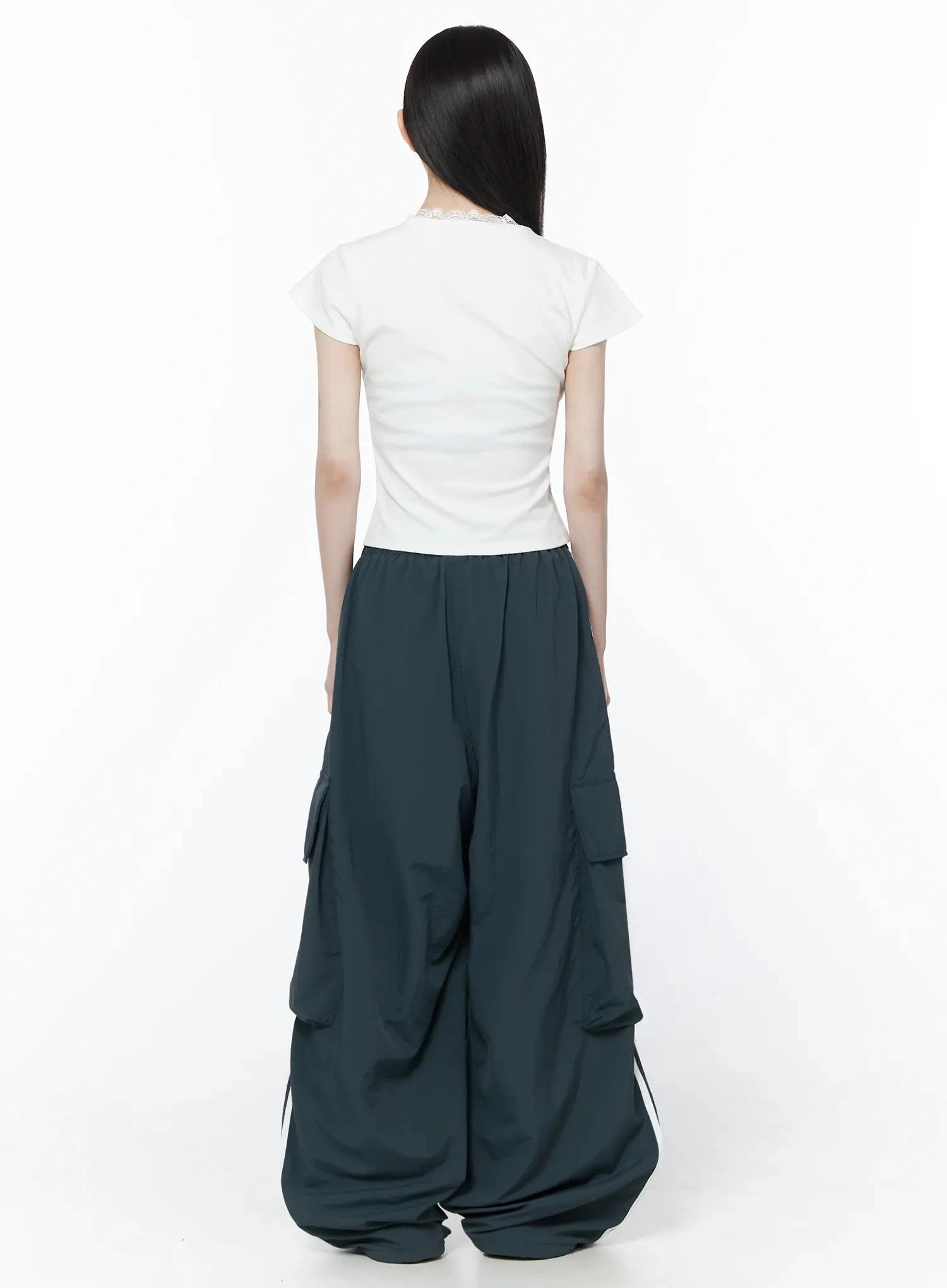 nylon-cargo-track-pants-iu512